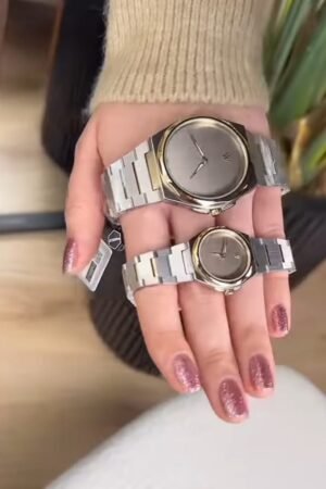 Elegant Silver Couple Watch Set – Timeless Style for Every Moment