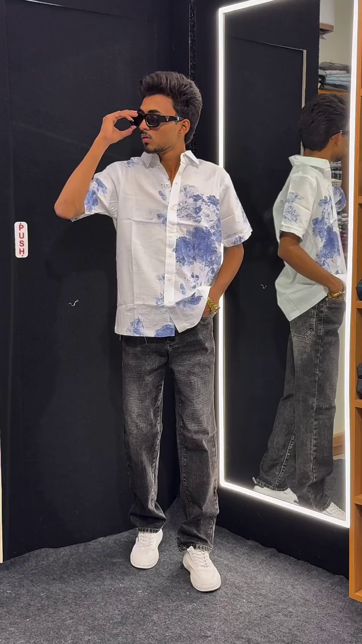 Men Classic Printed Casual Shirt - Image 4