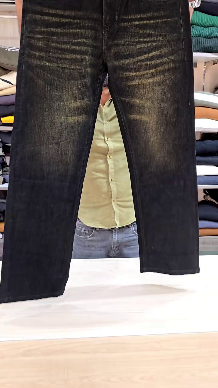 Straight Low Jeans